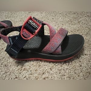 Chacos pink/blue size kids 11.. good condition